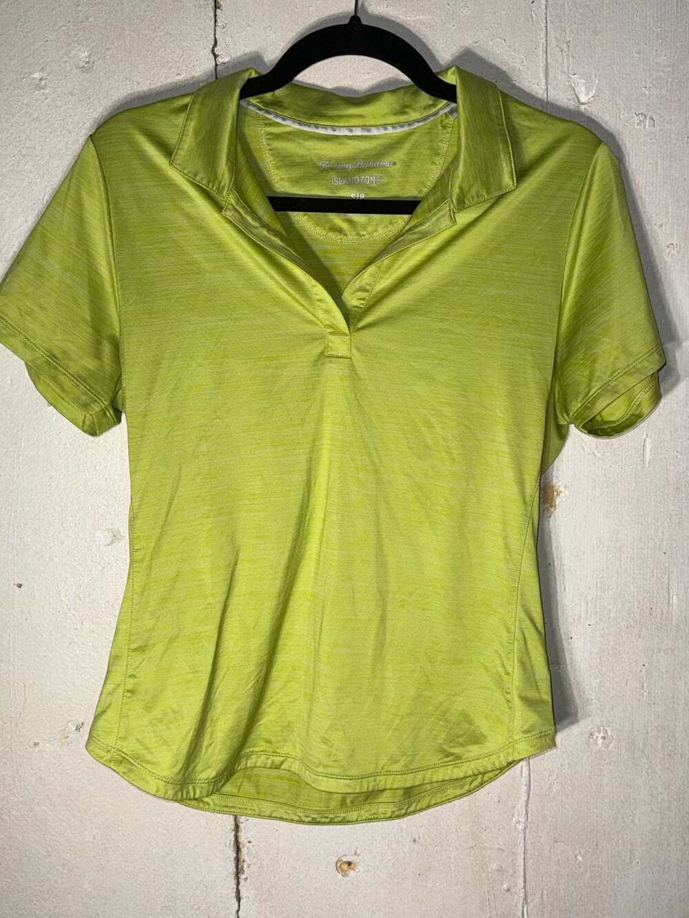 Tommy Bahama IslandZone Delray V-Neck Short Sleeve Golf Polo Shirt Lime Green Wo